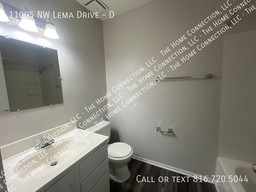 11005 Nw Lema Dr #D - Photo 6 of 10