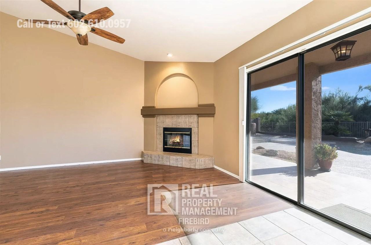 4907 E Fernwood Ct - Photo 5 of 25