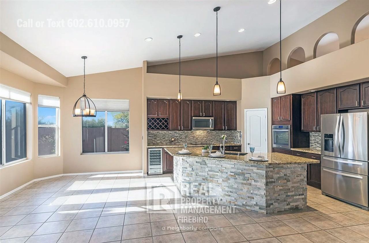 4907 E Fernwood Ct - Photo 7 of 25