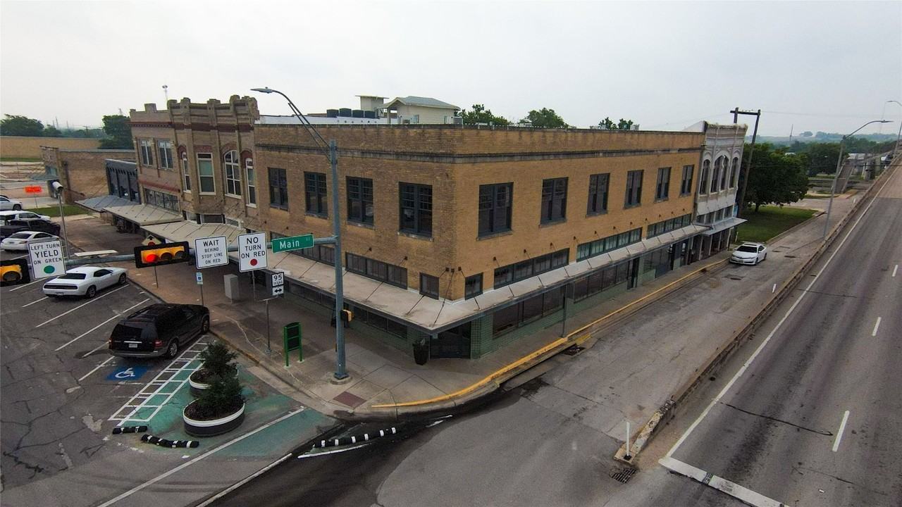 102 E 2nd St #102-205 - Photo 5 of 14