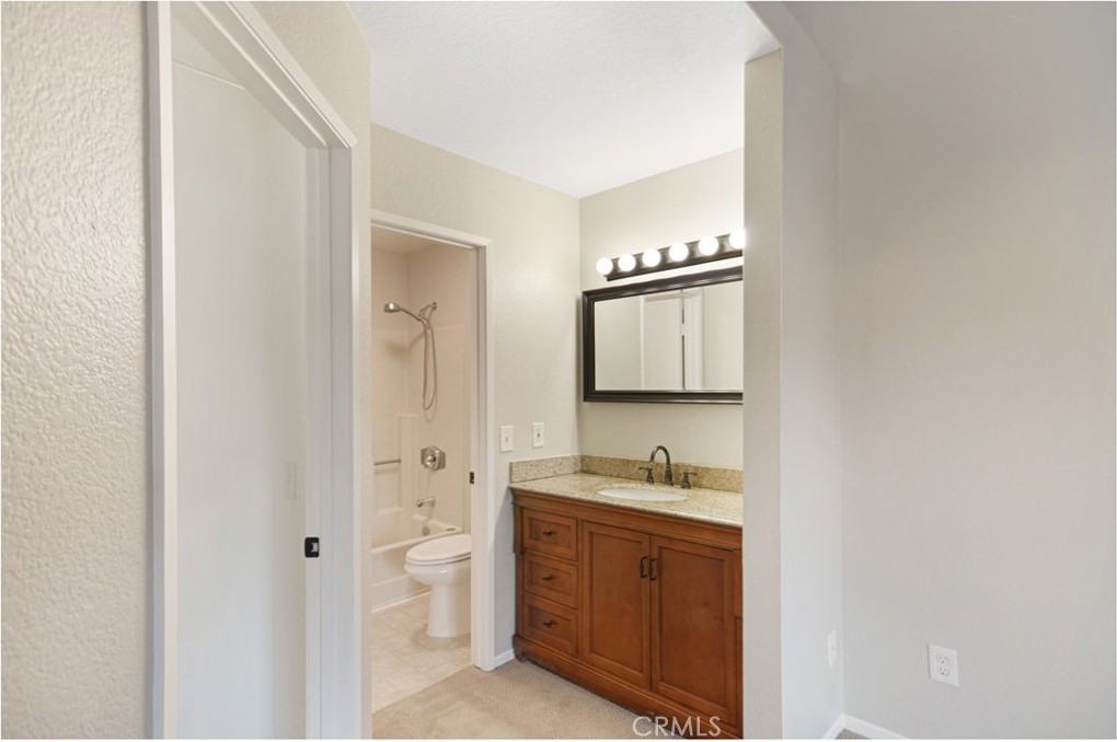 18 Corniche Dr #18E - Photo 7 of 38