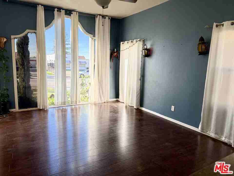 9428 S Harvard Blvd #9428 - Photo 2 of 18