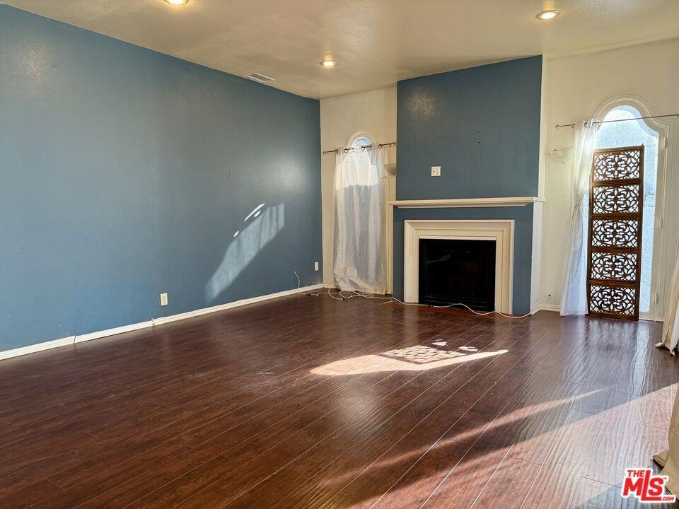 9428 S Harvard Blvd #9428 - Photo 3 of 18