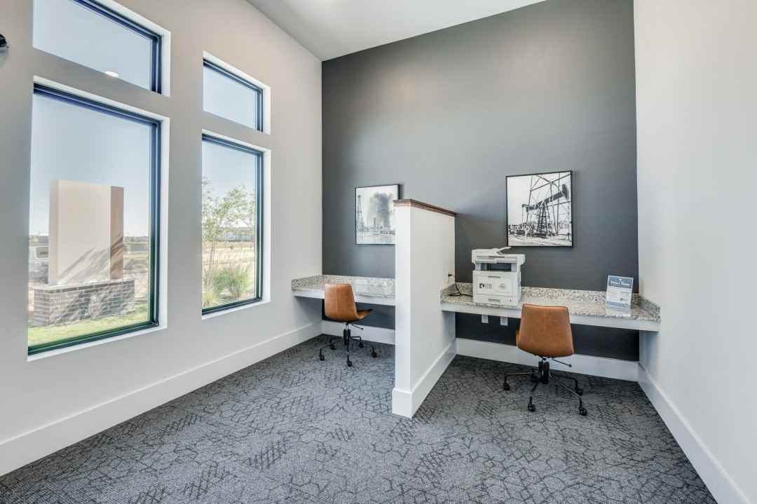 2201 Creekview Drive #2201-1337 - Photo 2 of 33