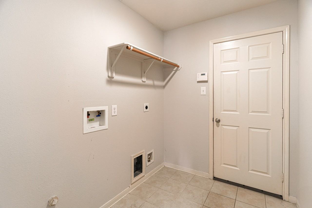 24642 Cornell Park Ln #24642 - Photo 5 of 50