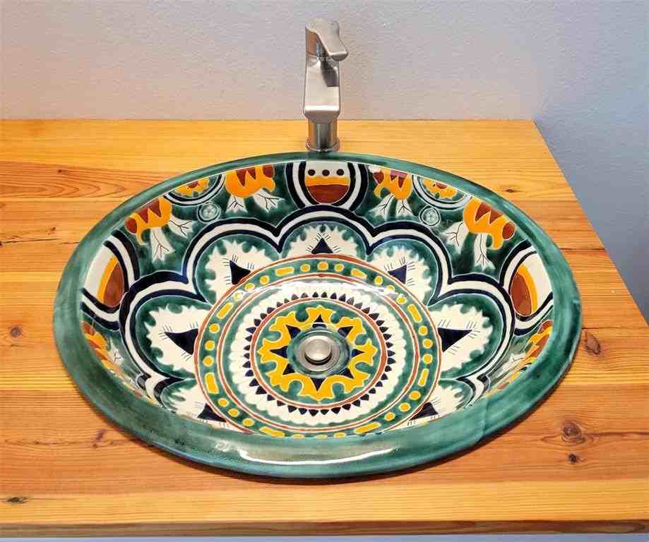 201 East Chambers Street