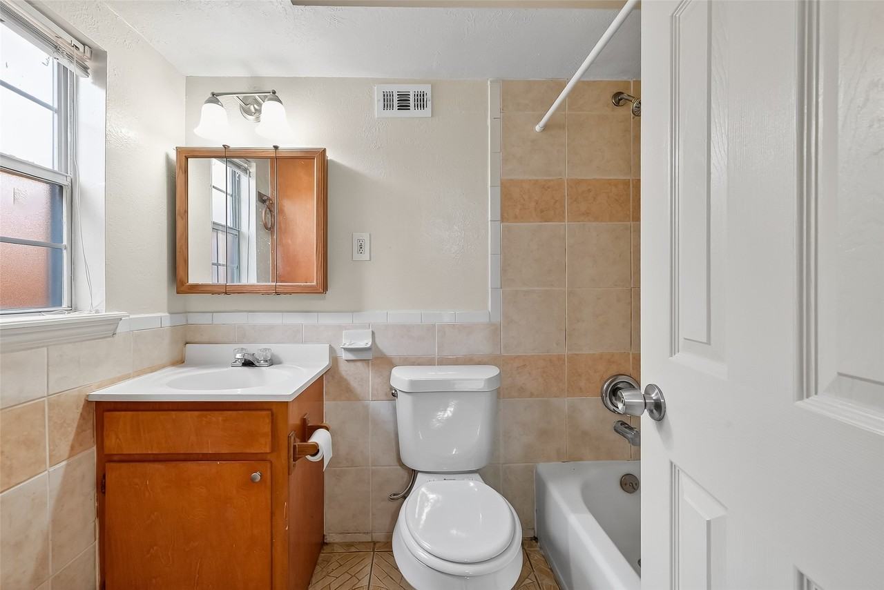 115 Aurora Street #115-1 - Photo 5 of 23