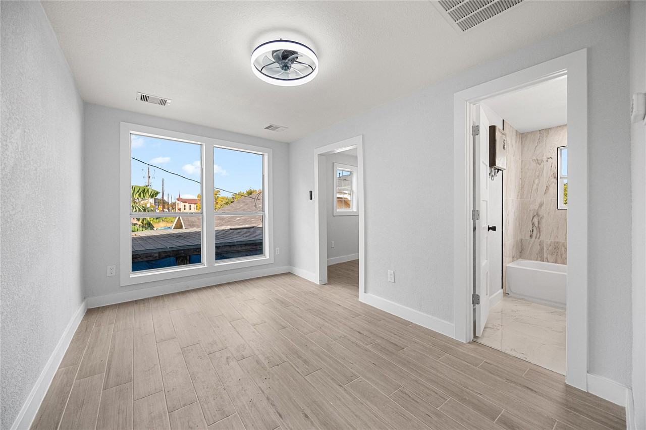 3229 Holman St #3229-4 - Photo 7 of 30