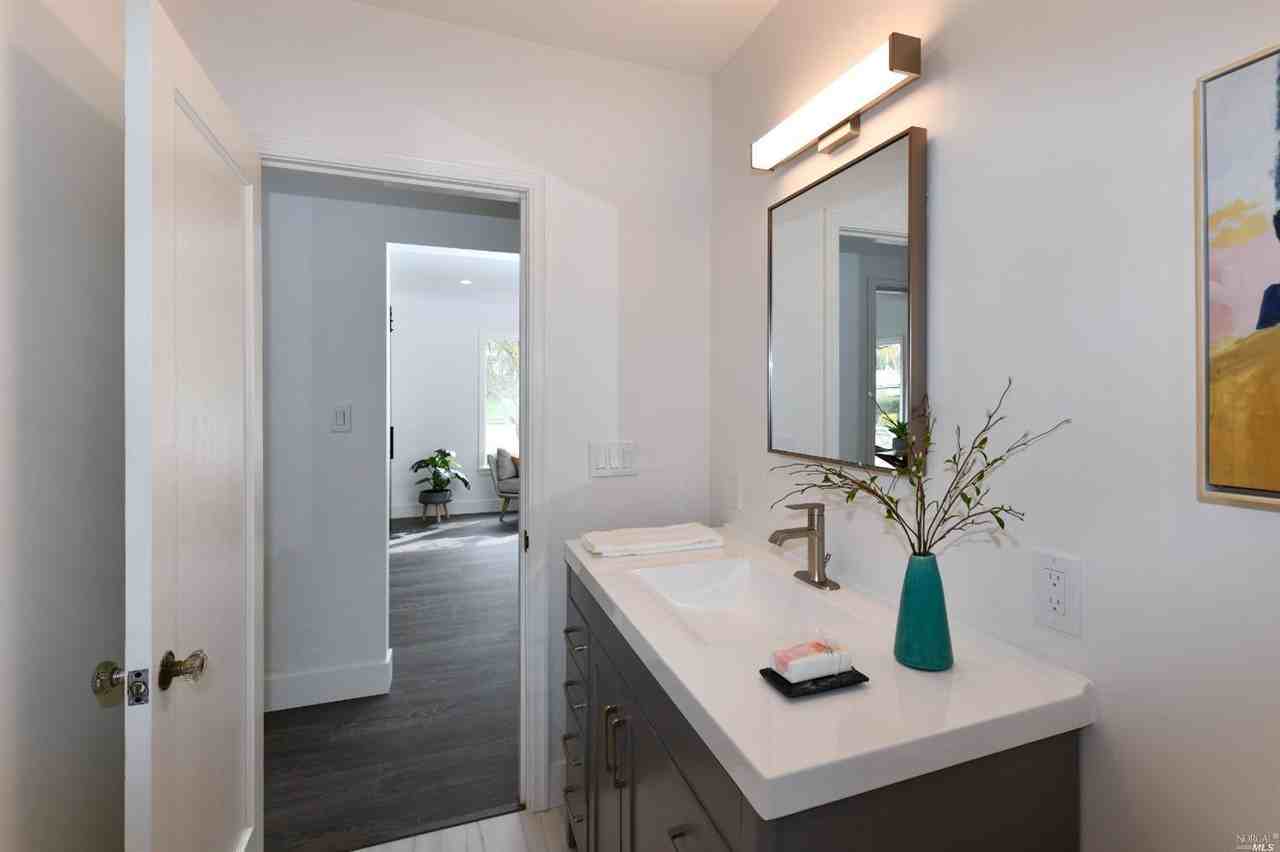 1509 Banks Ave #1509 - Photo 3 of 37