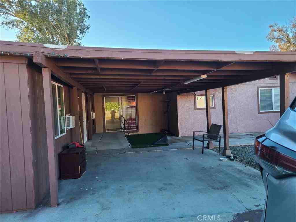 11685 Holmes Ave #11685 - Photo 7 of 34