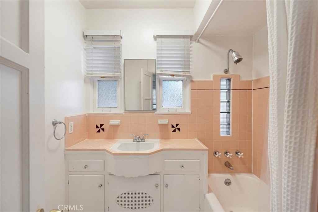 1120 Chelsea Avenue #1120