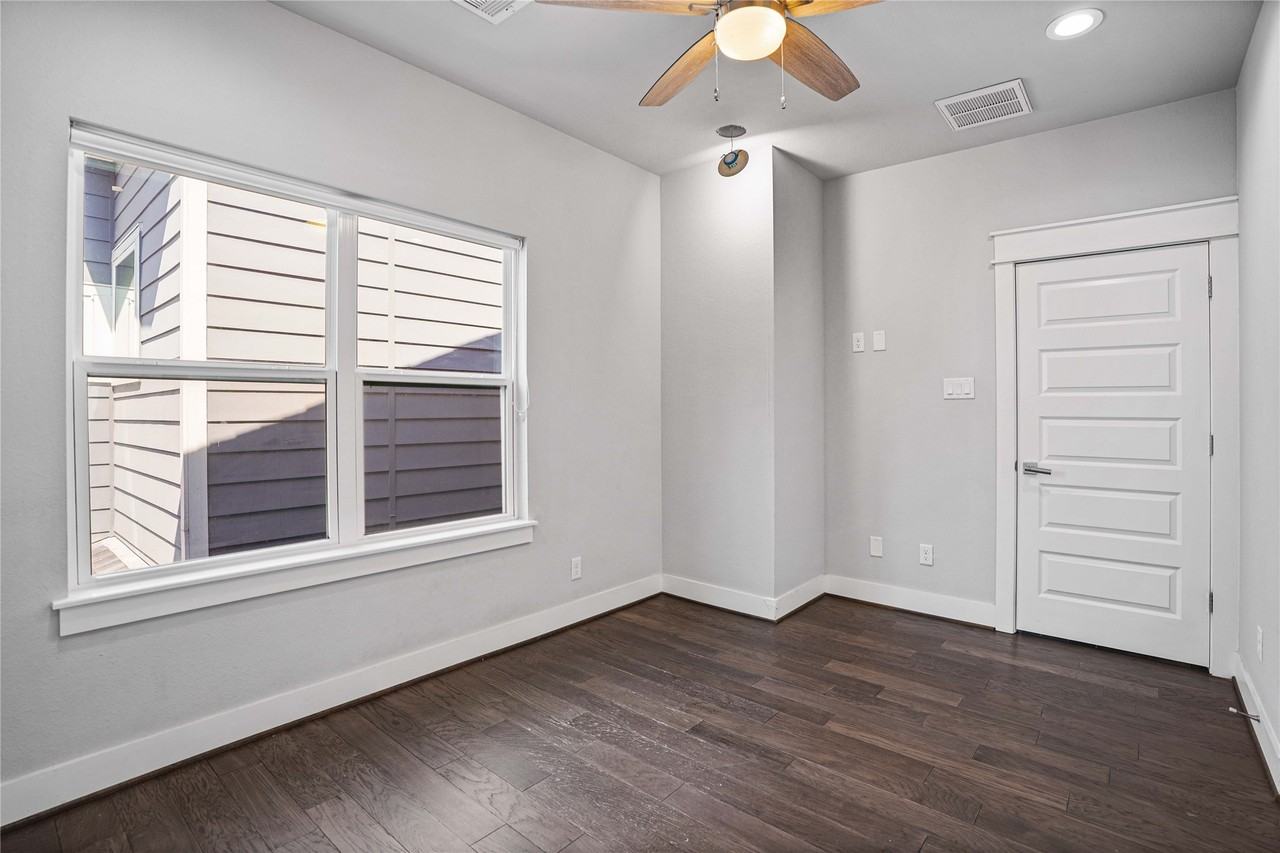 3306 Cline Street #3306 - Photo 3 of 29