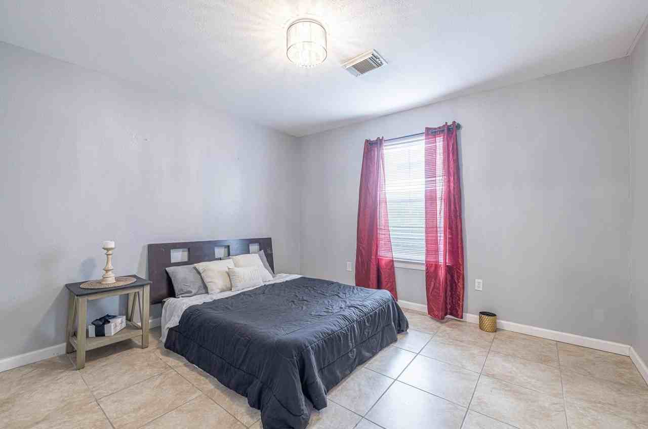 305 North Ennis Street #305B