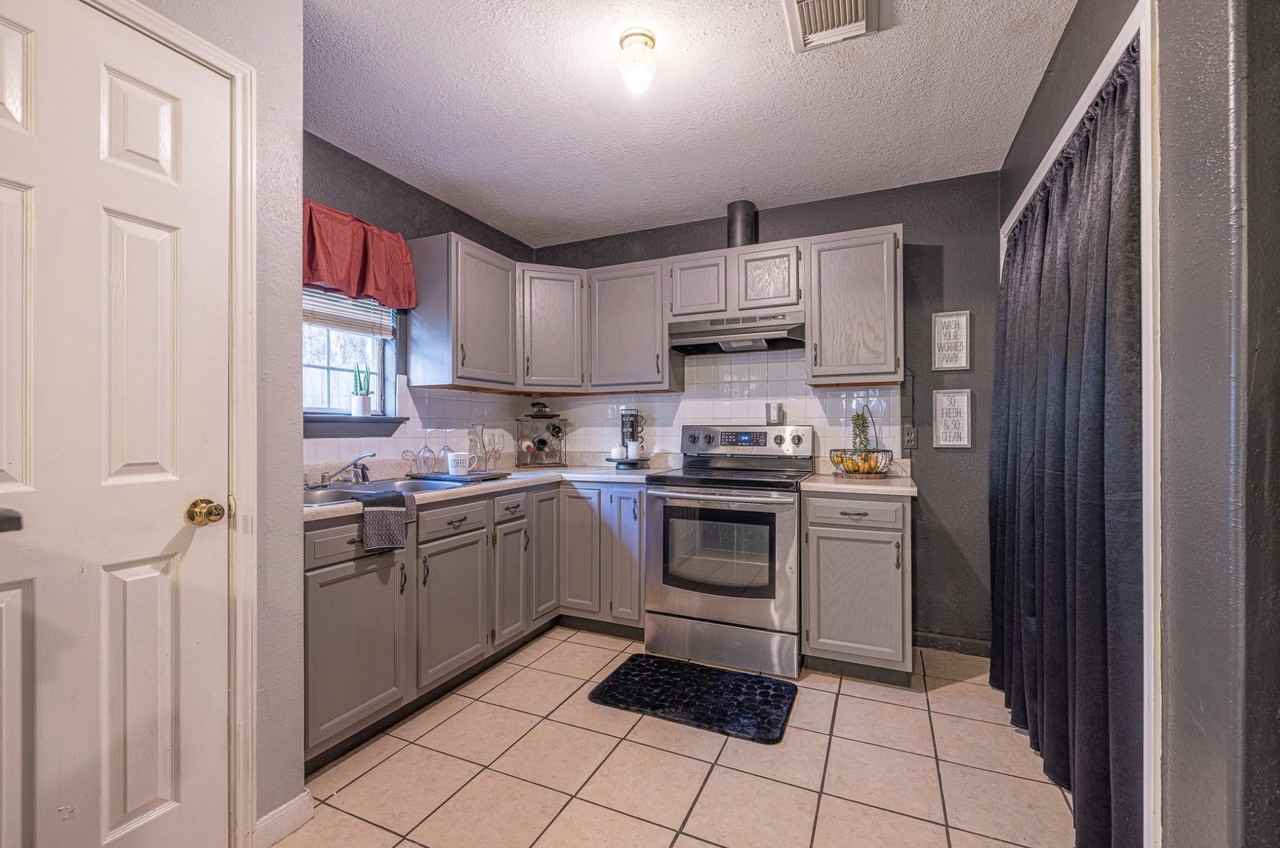 305 N Ennis St #305B - Photo 7 of 11