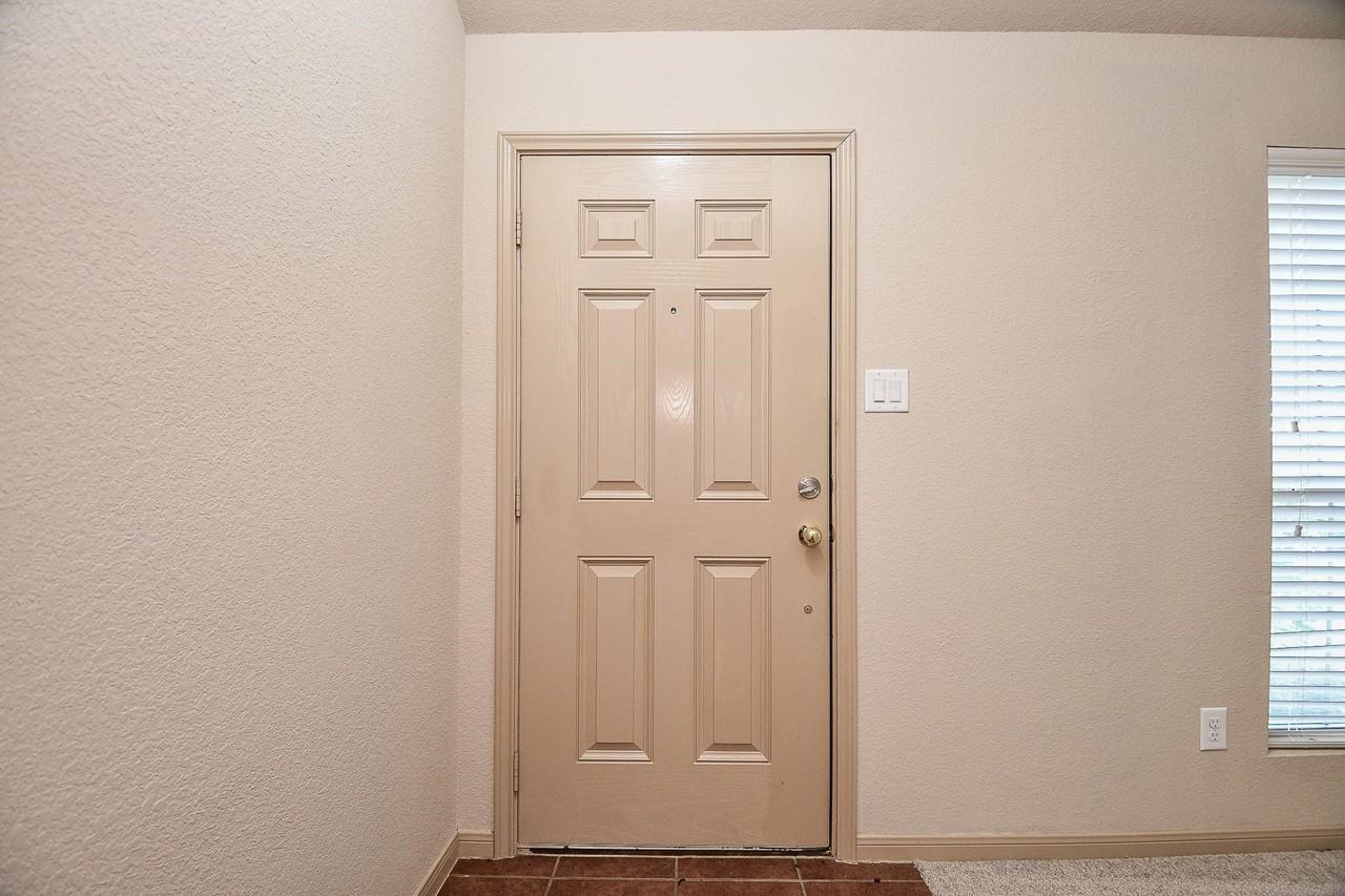 20510 Hawkins Manor Ln #20510 - Photo 7 of 32