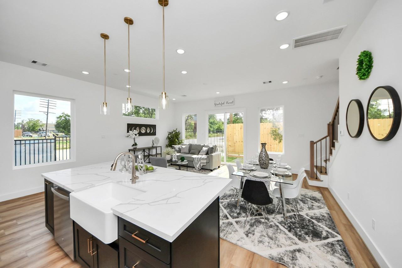 2434 Harrington St #2434 - Photo 6 of 39