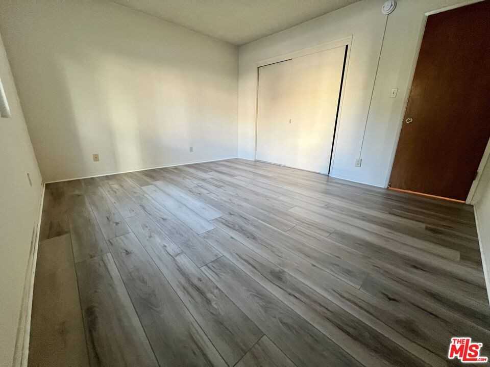 1261 Granville Avenue #1261-1 - Photo 2 of 21