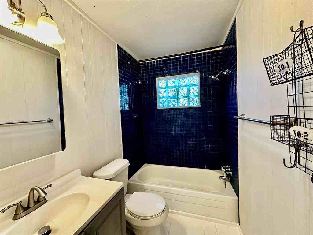 318 Windsor Drive #318 - Photo 3 of 18