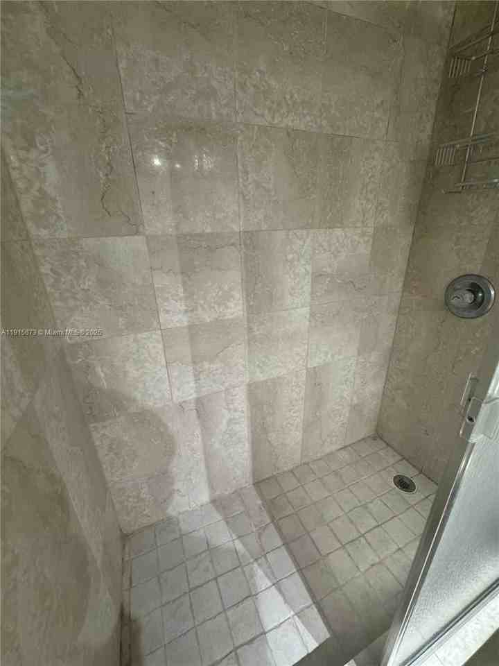 7000 Crown Gate Ct #7000-7000 - Photo 7 of 24