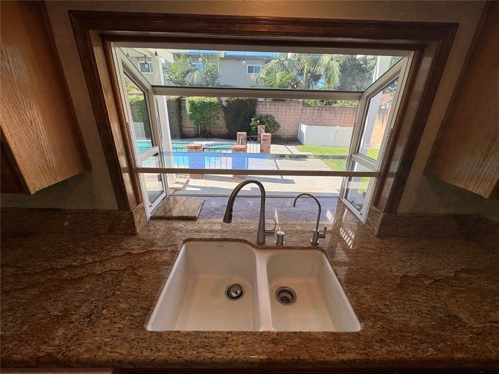 199 N Paseo Rio Moreno #199 - Photo 3 of 28