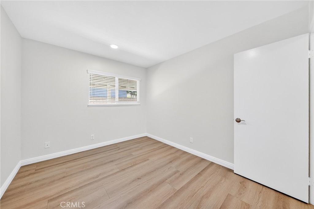 1525 Greencastle Ave #1525 - Photo 3 of 36