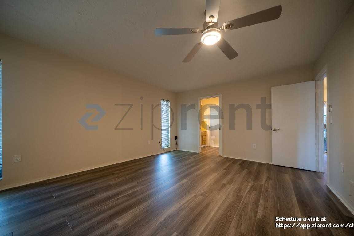 468 Laurencin Dr - Photo 5 of 27