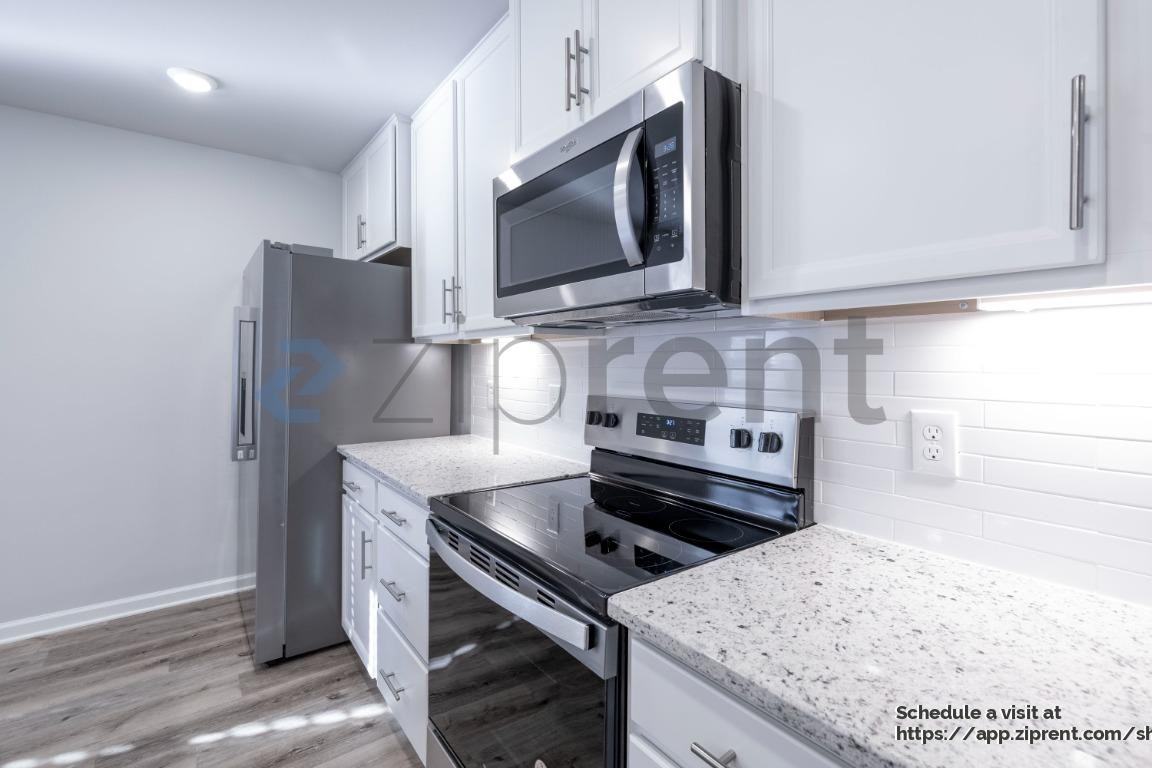 27935 Chalmers Cir - Photo 7 of 14