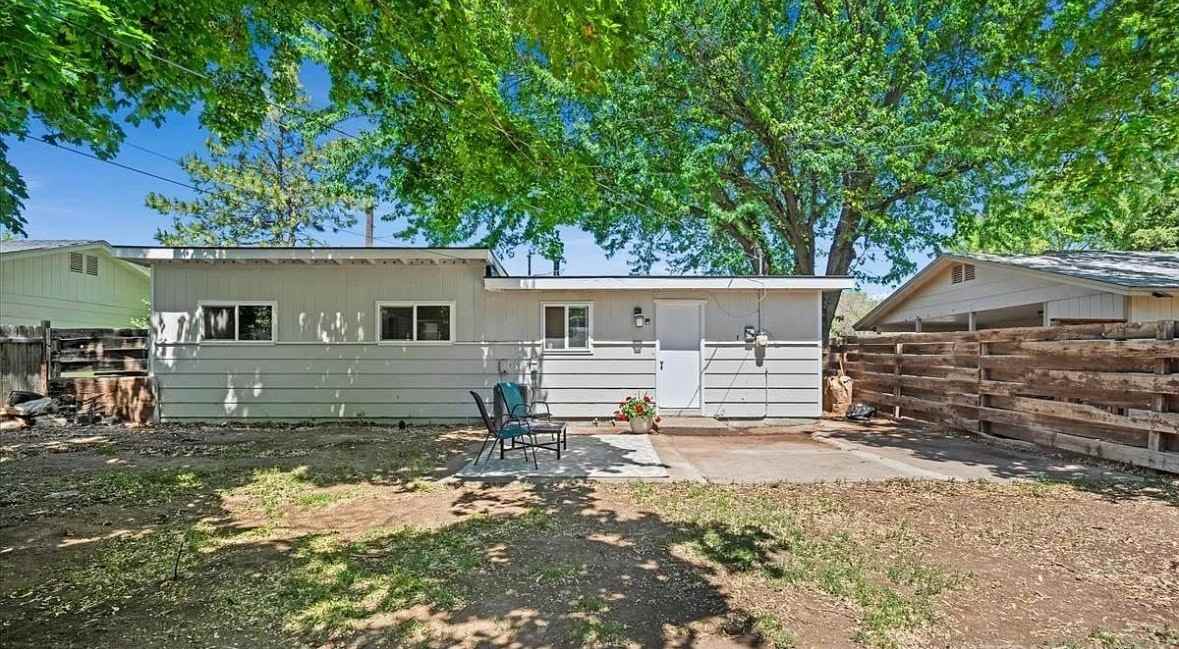 1325 East 5th North - Photo 7 of 13