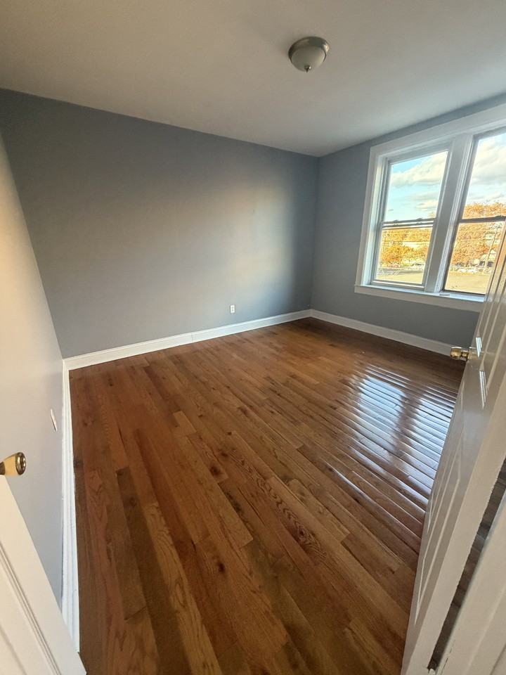 130 W 47th St #32 - Photo 3 of 8