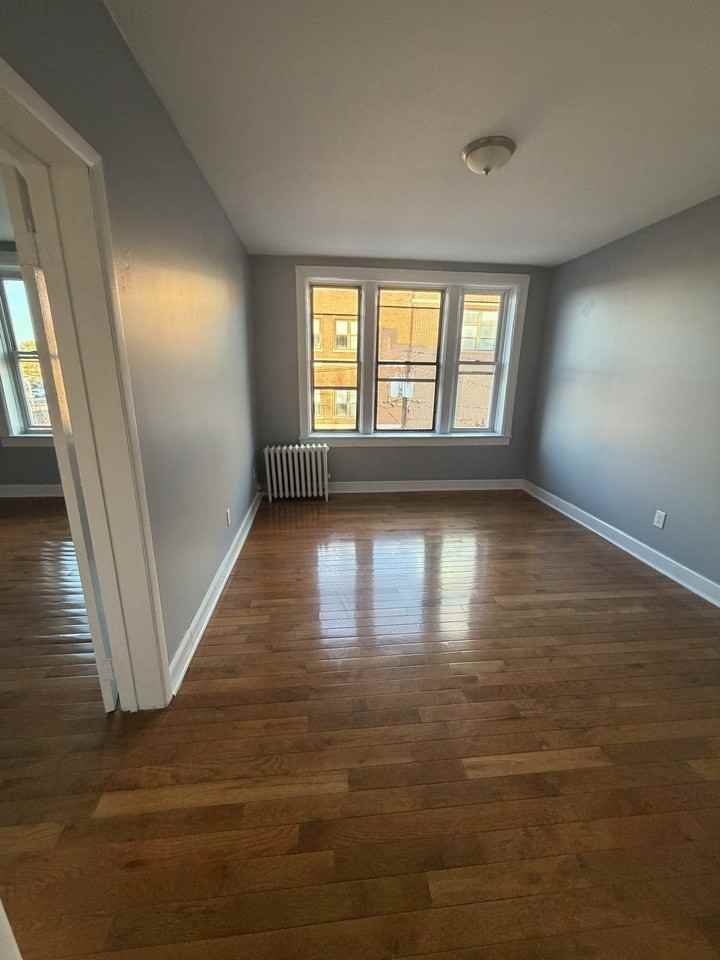 130 W 47th St #32 - Photo 7 of 8