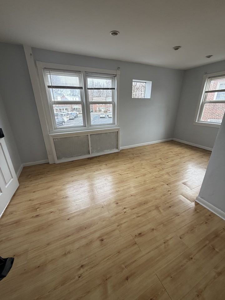 632 Cora Pl #2 - Photo 3 of 14