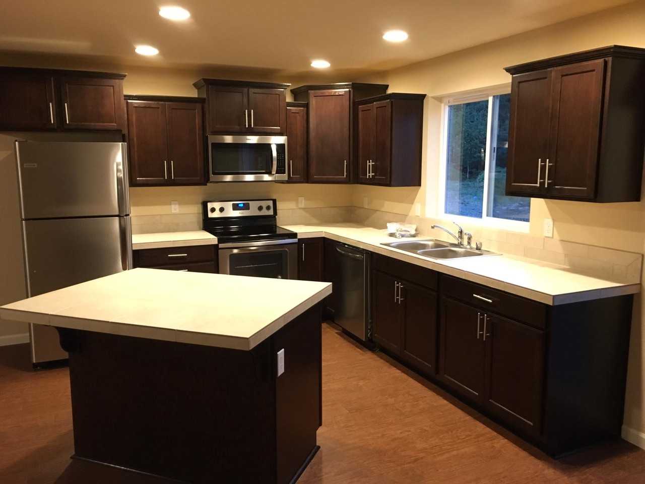 197 Cloverdale Rd #B - Photo 3 of 18