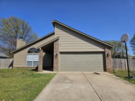 6217 South Elm Avenue #NA - Photo 1 of 1