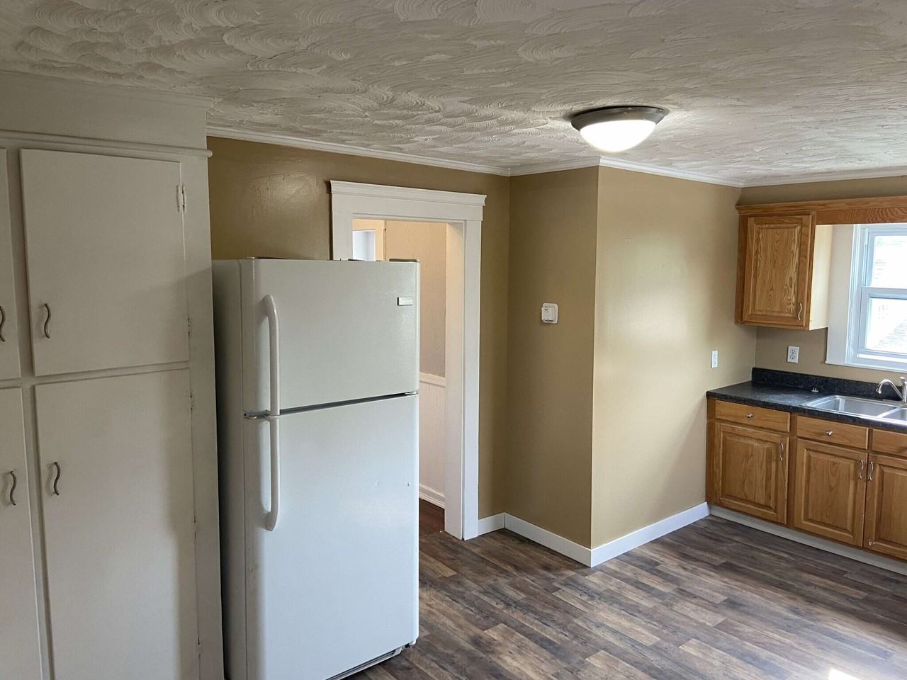 29 Slocum St #2 - Photo 7 of 11