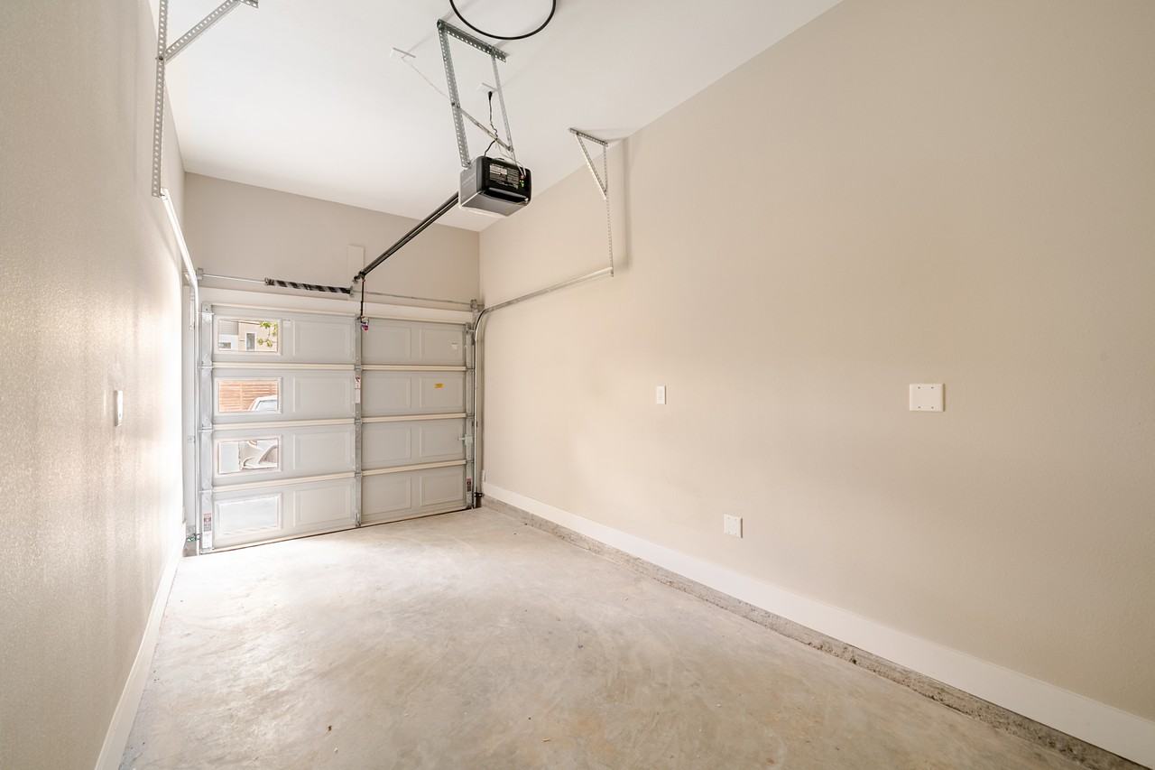 217 Pheasant St #A - Photo 5 of 22