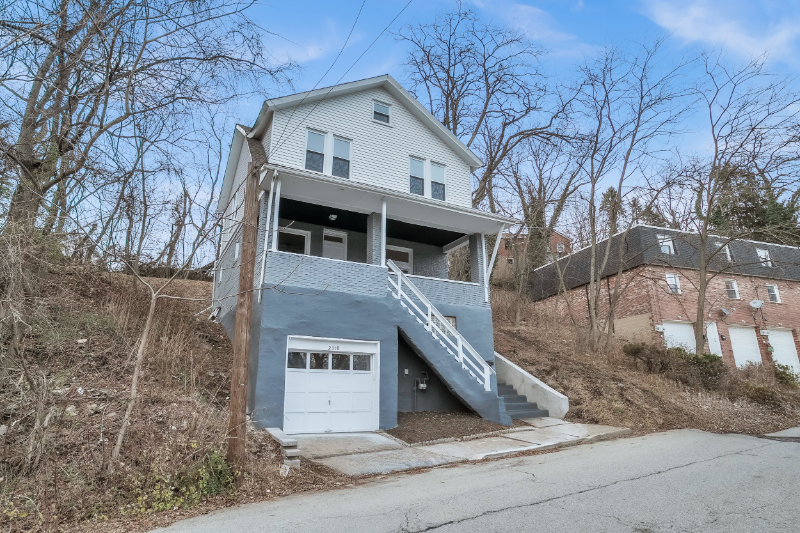 2319 Patterson Avenue - Photo 2 of 45