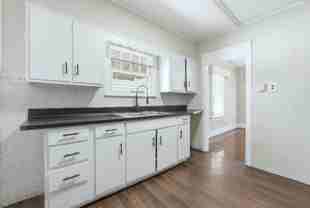 621 Florence Avenue - Photo 1 of 1