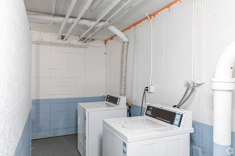 271 Main Street - Photo 6 of 8