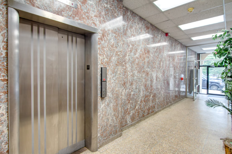 954 Chapel St - Photo 4 of 11