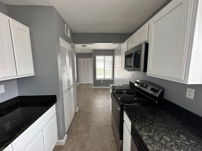 168 Fox Hill Ln - Photo 4 of 8