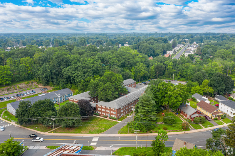 266 Main St - Photo 3 of 9