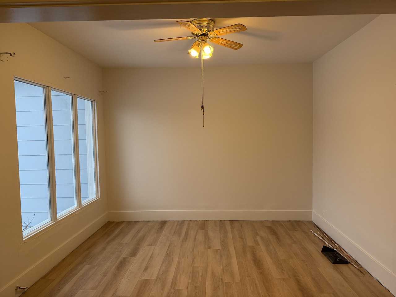 410 Leslie Ave #1 - Photo 3 of 8