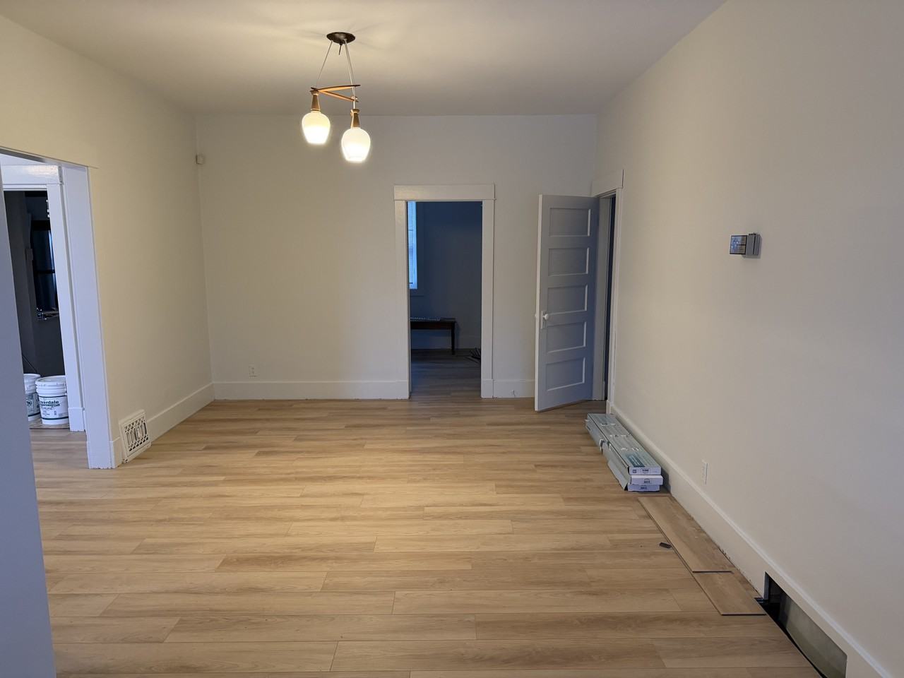 410 Leslie Ave #1 - Photo 2 of 8