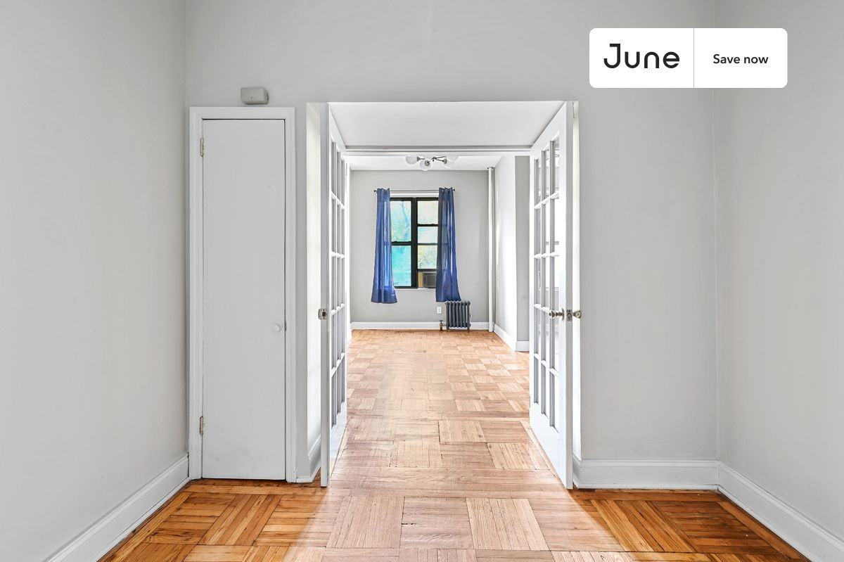 715 E 5th St #1B - Photo 5 of 17