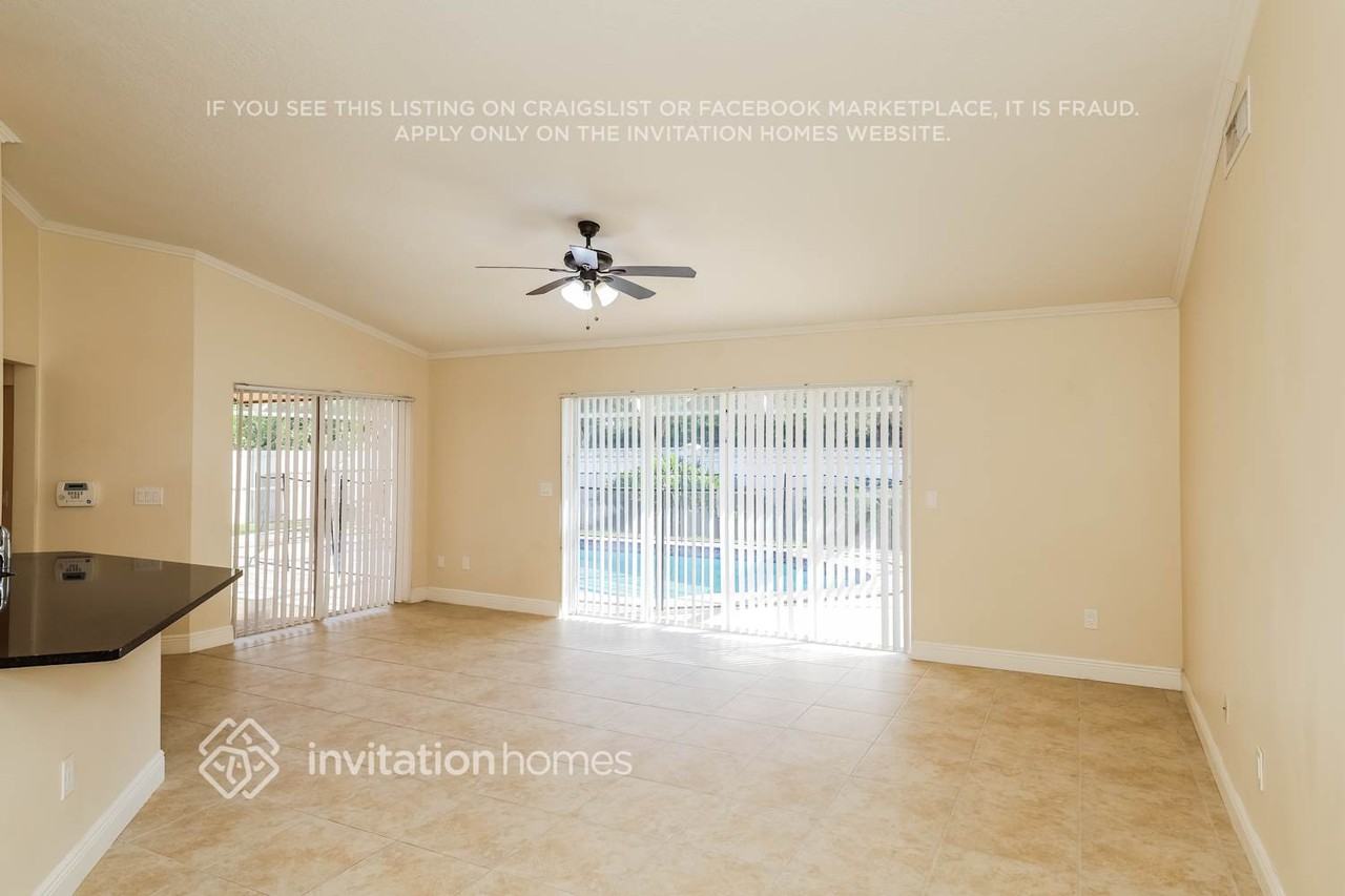 12912 Buckland St - Photo 6 of 17