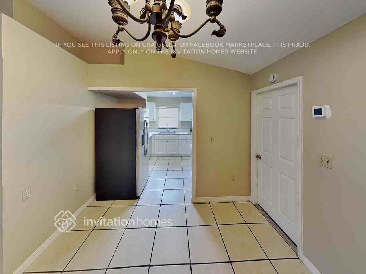 1545 Reade Cir - Photo 5 of 18