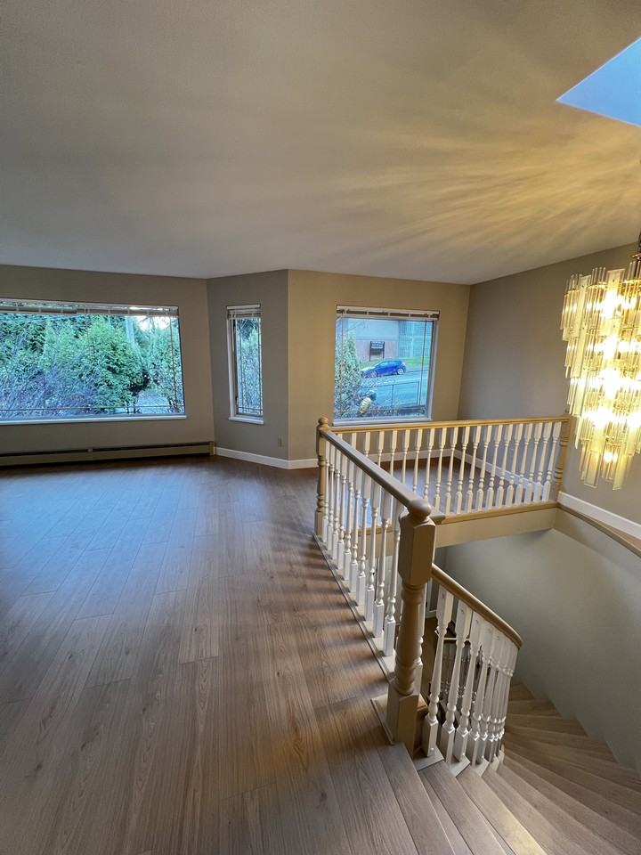 Sprott St & Godwin Ave - Photo 6 of 23