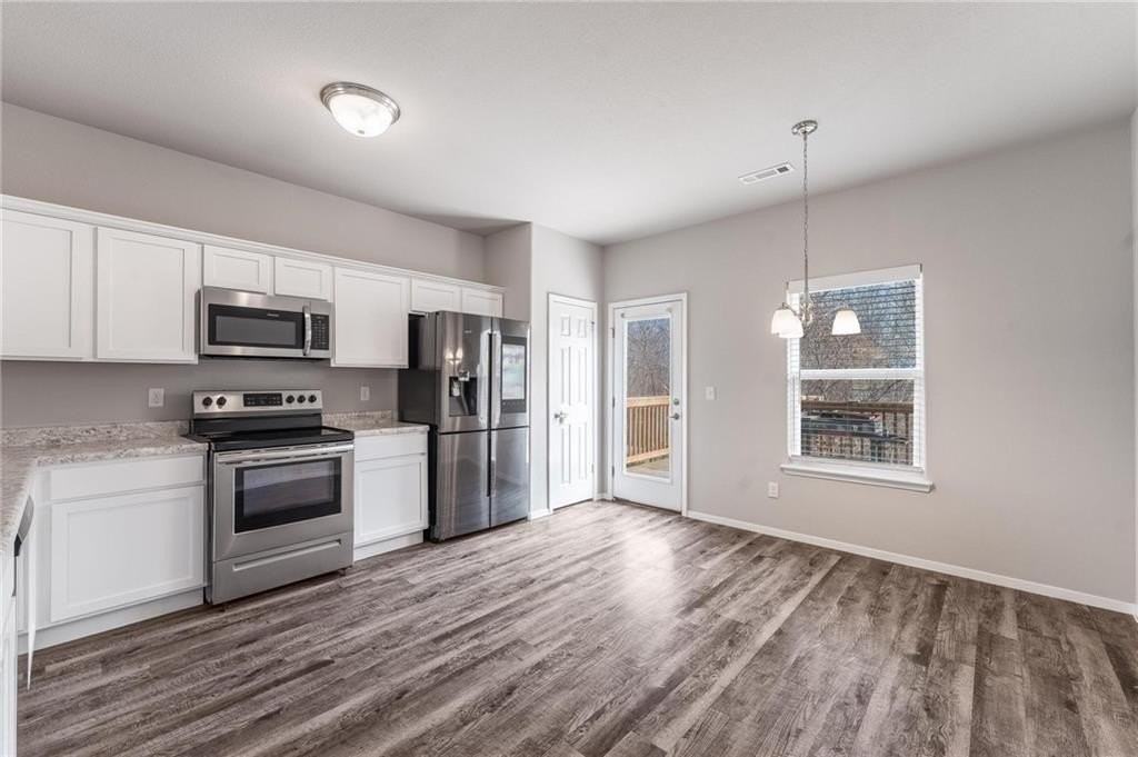 6601 Southwest Chestnut Hill Road - Photo 5 of 23