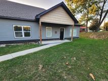 322 322 E Maple Unit B Street - Photo 1 of 1