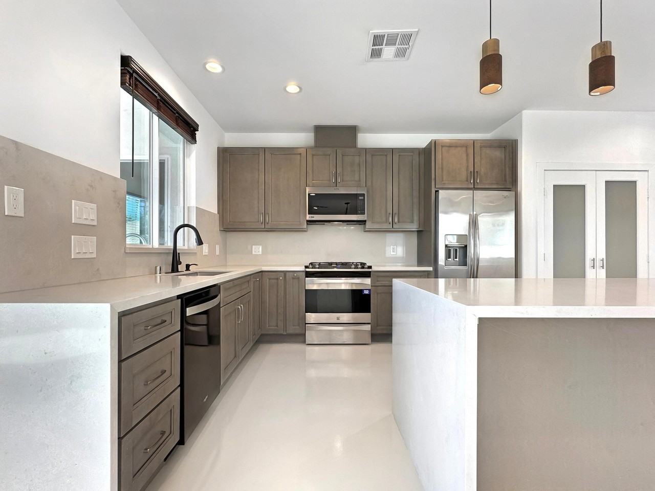 33059 Rancho Vista Dr - Photo 6 of 28